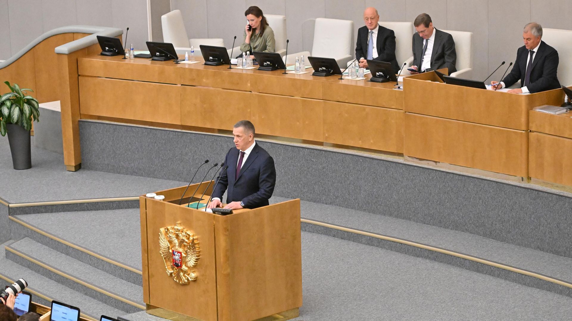 Кандидат на должность заместителя председателя правительства РФ Юрий Трутнев выступает на пленарном заседании Государственной Думы РФ Кандидат на должность заместителя председателя правительства РФ Юрий Трутнев выступает на пленарном заседании Государственной Думы РФ - РИА Новости, 1920, 13.05.2024