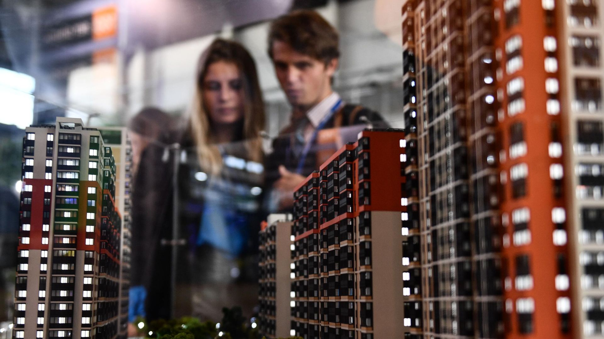 Участники международного строительного форума 100+ TechnoBuild Участники международного строительного форума 100+ TechnoBuild - РИА Новости, 1920, 21.07.2026