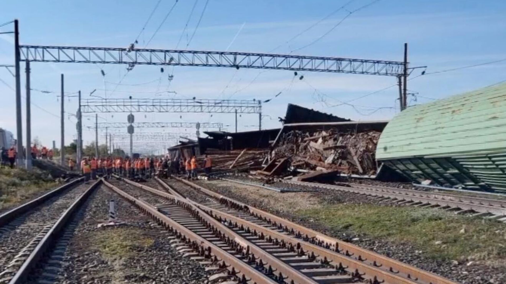 Вагоны грузового поезда сошли с рельсов в Волгоградской области Вагоны грузового поезда сошли с рельсов в Волгоградской области - РИА Новости, 1920, 14.05.2024