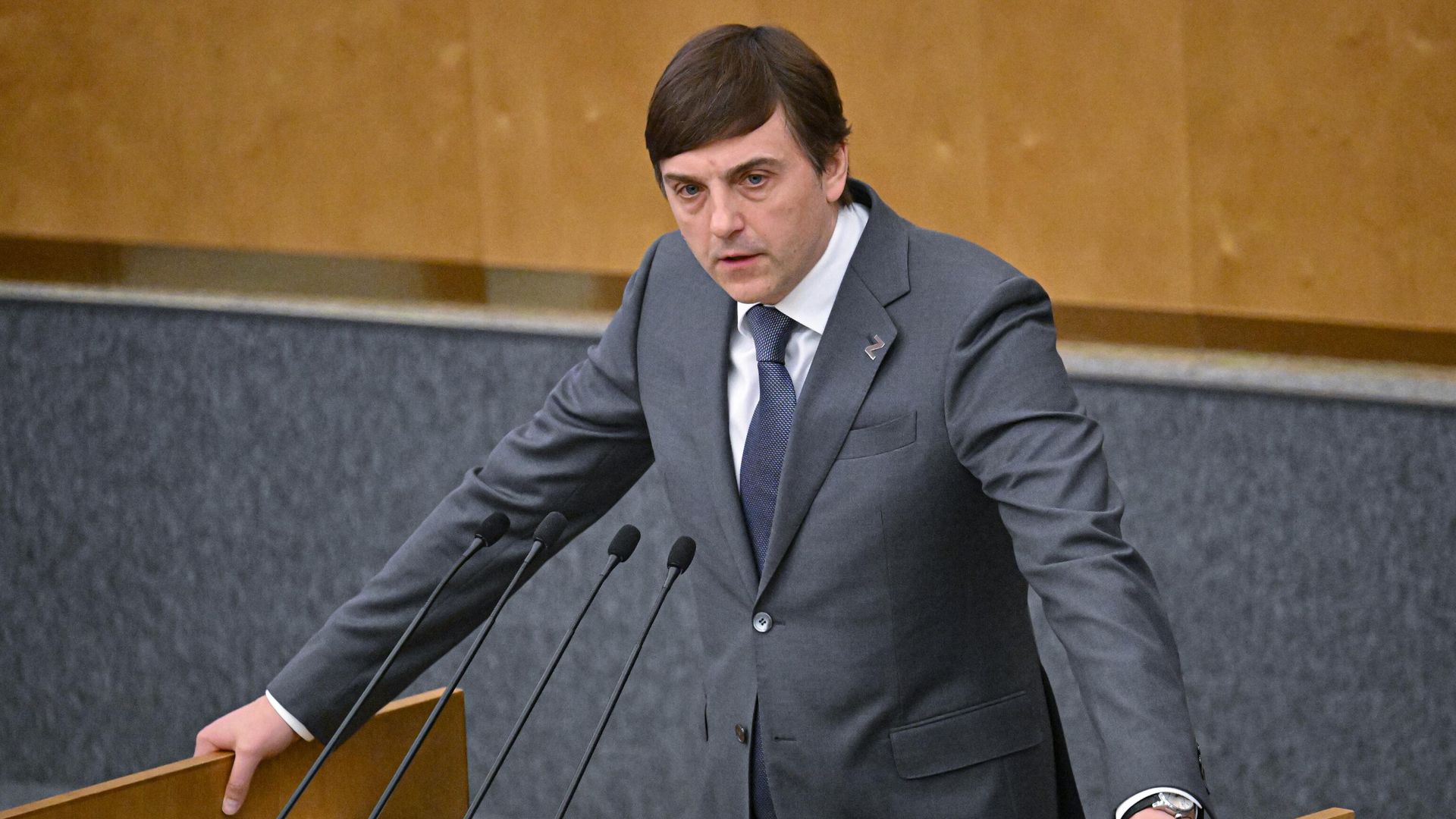 Кандидат на должность министра просвещения РФ Сергей Кравцов выступает на пленарном заседании Госдумы РФ Кандидат на должность министра просвещения РФ Сергей Кравцов выступает на пленарном заседании Госдумы РФ - РИА Новости, 1920, 14.05.2024