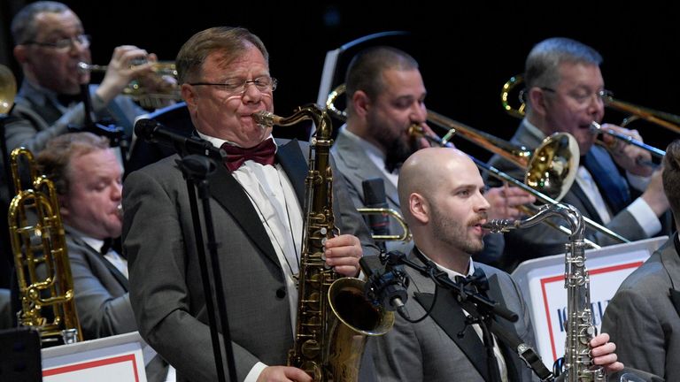 Саксофонист Игорь Бутман выступает на открытии Moscow Jazz Festival 2023 в Московском концертном зале Зарядье Саксофонист Игорь Бутман выступает на открытии Moscow Jazz Festival 2023 в Московском концертном зале Зарядье