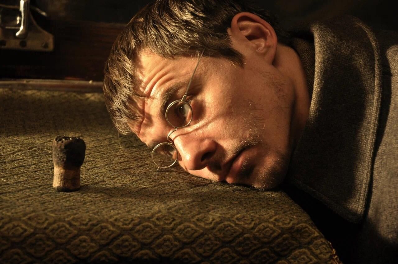 Игорь Петренко в роли Шерлока Холмса в сериале Шерлок Холмс Игорь Петренко в роли Шерлока Холмса в сериале Шерлок Холмс - РИА Новости, 1920, 01.11.2025