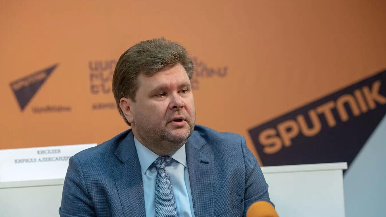 Директор дирекции экономики и финансов медиагруппы Россия сегодня Кирилл Киселев Директор дирекции экономики и финансов медиагруппы Россия сегодня Кирилл Киселев - РИА Новости, 1920, 21.05.2024