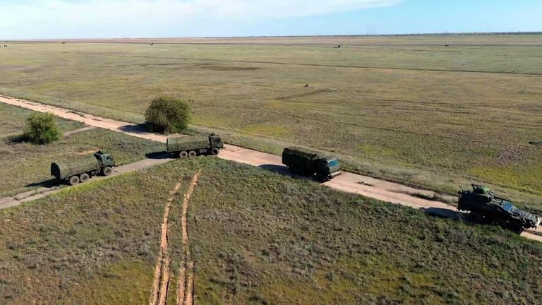 В России начались учения по применению нестратегического ядерного оружия В России начались учения по применению нестратегического ядерного оружия