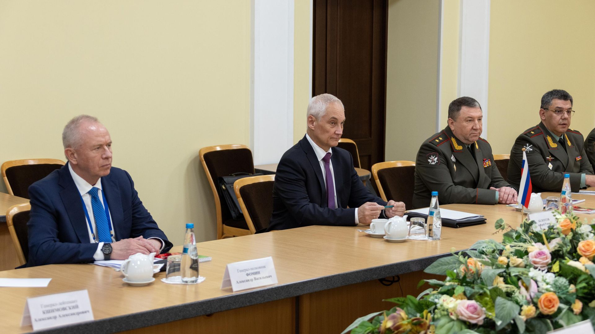Министр обороны РФ Андрей Белоусов на встрече в Минске с министром обороны Республики Беларусь Виктором Хрениным. 24 мая 2024 Министр обороны РФ Андрей Белоусов на встрече в Минске с министром обороны Республики Беларусь Виктором Хрениным. 24 мая 2024 - РИА Новости, 1920, 24.05.2024