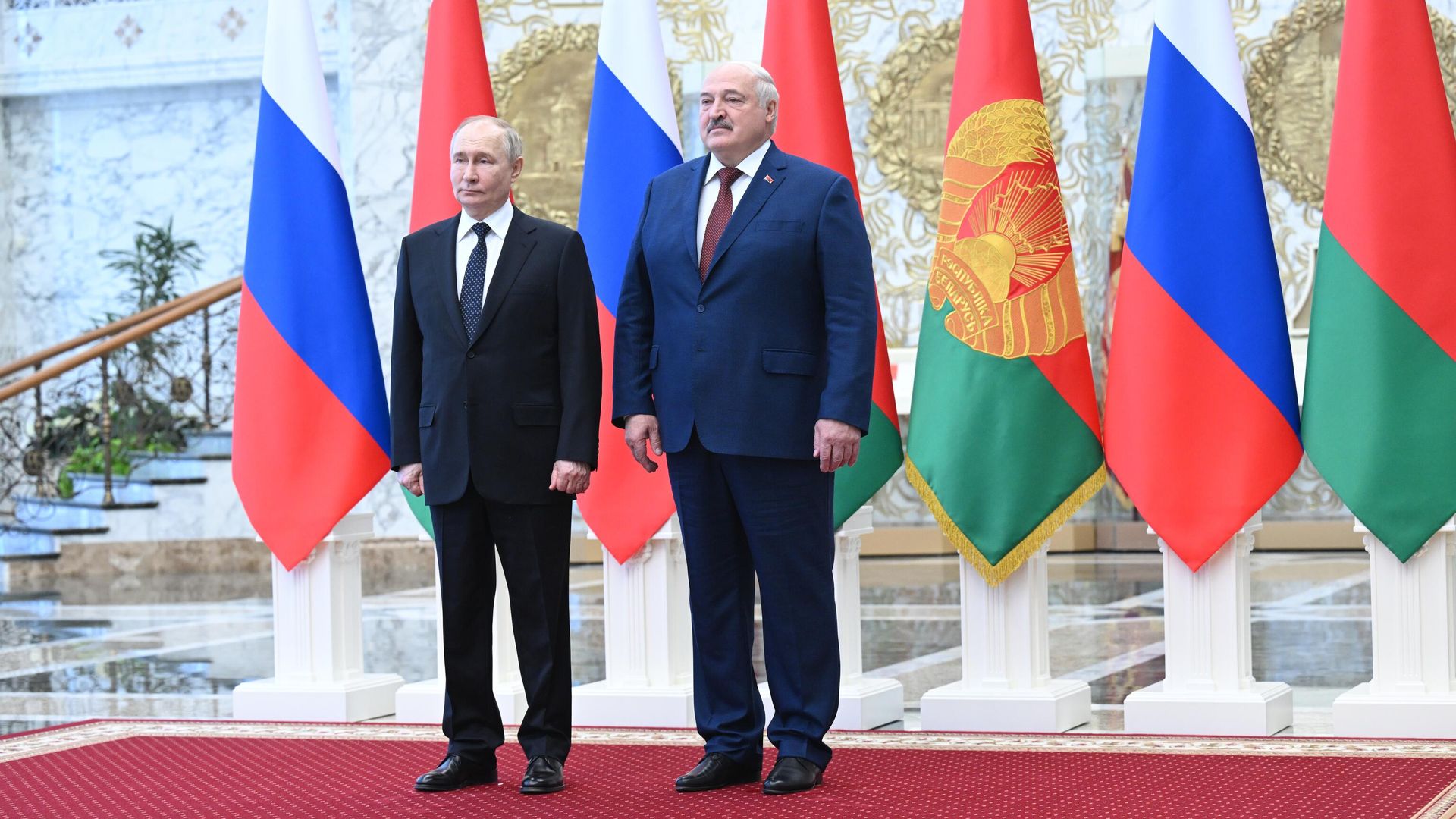 Президент России Владимир Путин и президент Белоруссии Александр Лукашенко Президент России Владимир Путин и президент Белоруссии Александр Лукашенко - РИА Новости, 1920, 30.06.2024