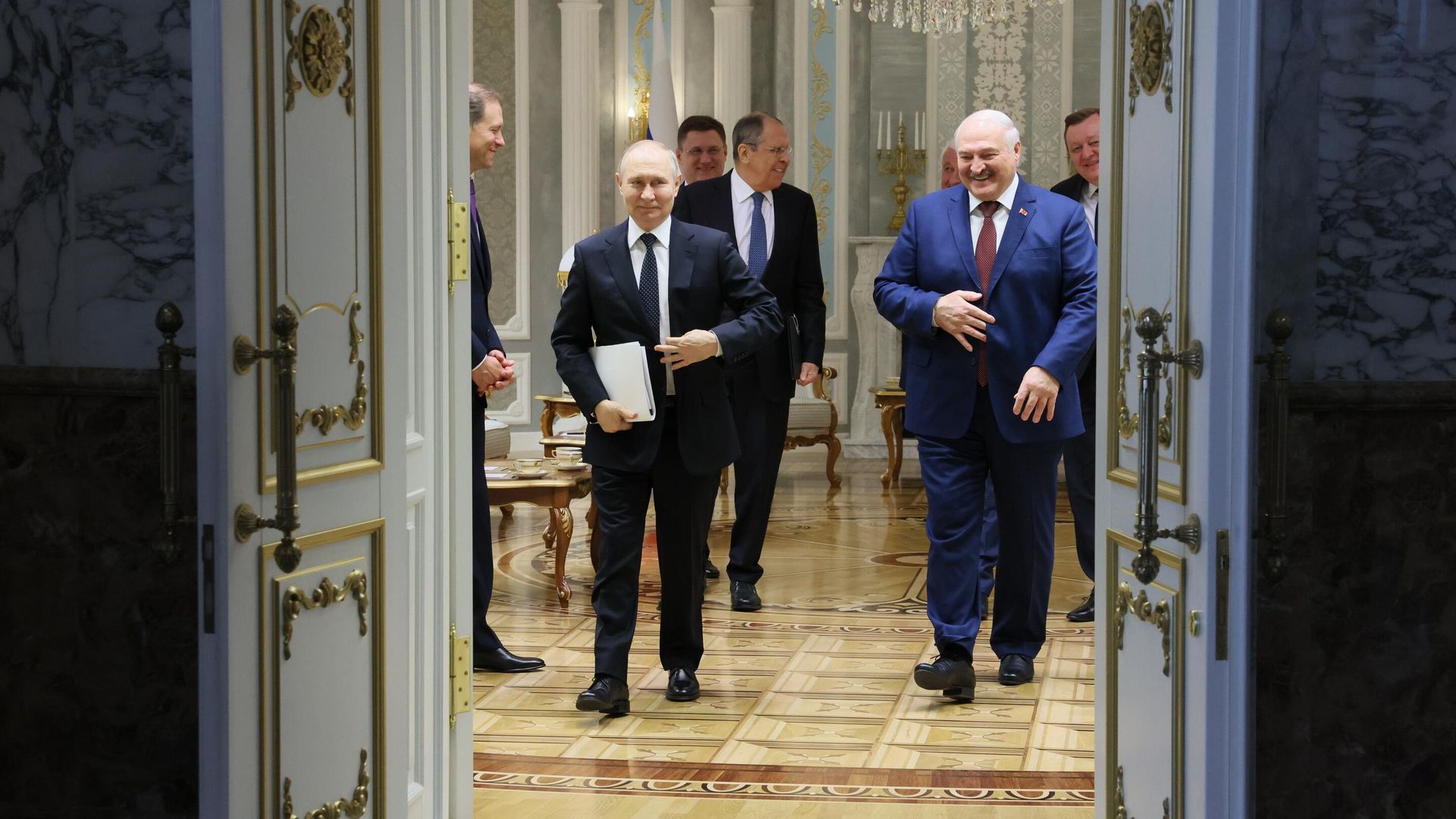 Президент РФ Владимир Путин и президент Белоруссии Александр Лукашенко в Минске - РИА Новости, 1920, 24.05.2024