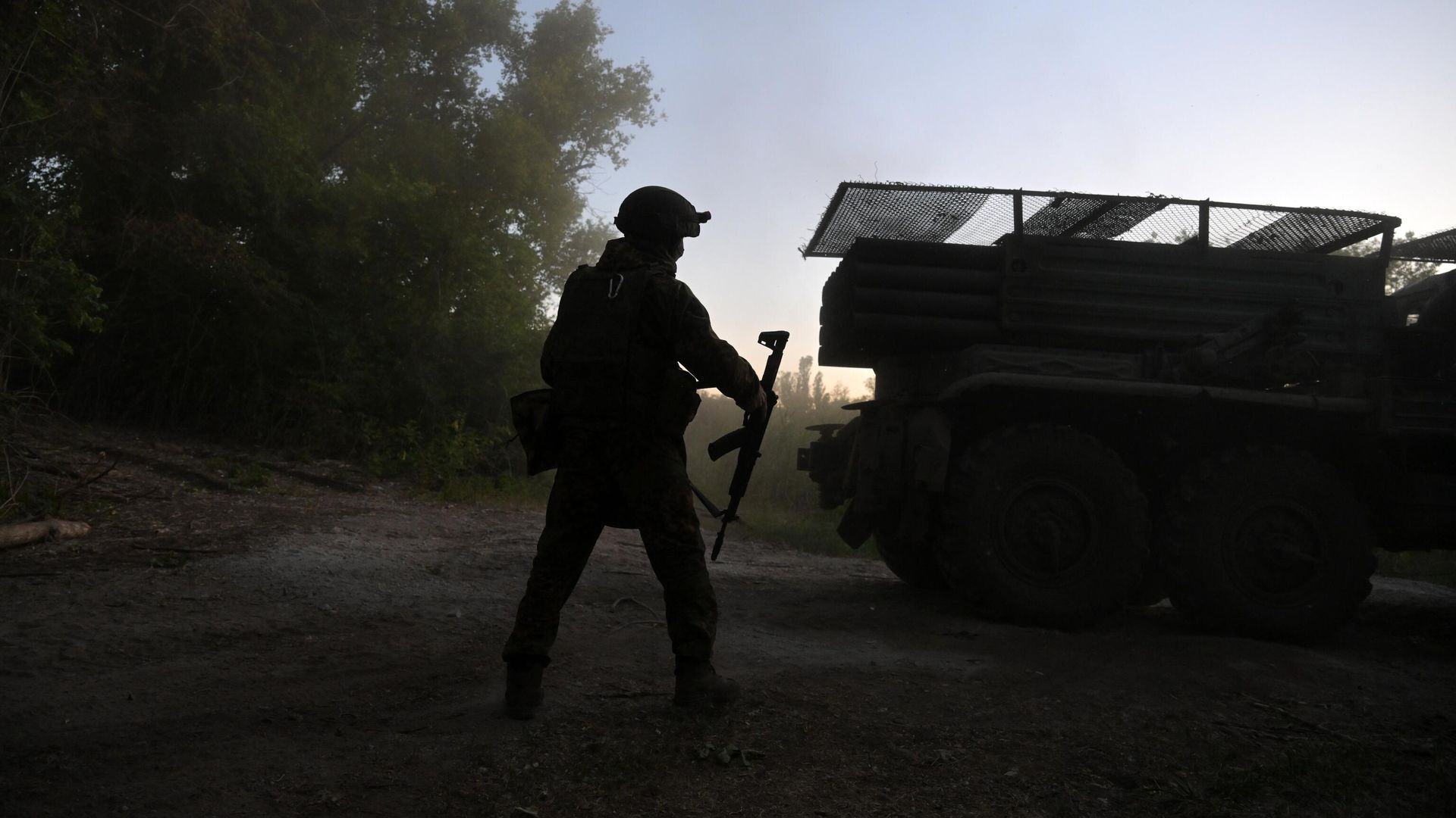 Российский военнослужащий в зоне проведения спецоперации Российский военнослужащий в зоне проведения спецоперации - РИА Новости, 1920, 27.06.2024