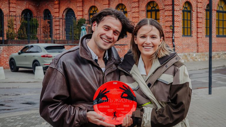 Старт съемок второго сезона сериала Жить жизнь, Влад Ценев и Любовь Аксенова Старт съемок второго сезона сериала Жить жизнь, Влад Ценев и Любовь Аксенова