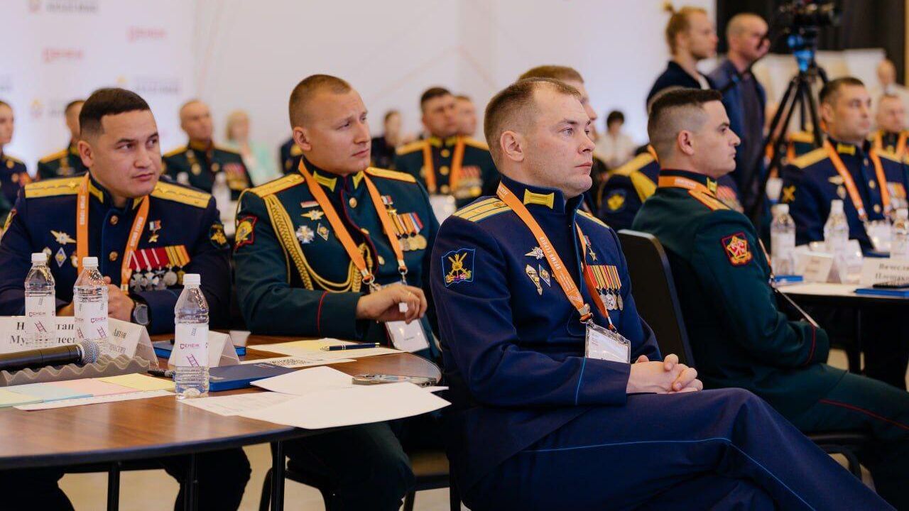 Обучение первого набора участников программы Время героев Обучение первого набора участников программы Время героев - РИА Новости, 1920, 14.11.2024