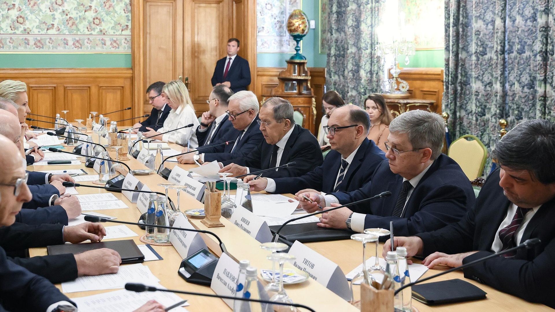 Министр иностранных дел РФ Сергей Лавров на заседании Делового совета при МИД России. 31 мая 2024 Министр иностранных дел РФ Сергей Лавров на заседании Делового совета при МИД России. 31 мая 2024 - РИА Новости, 1920, 31.05.2024