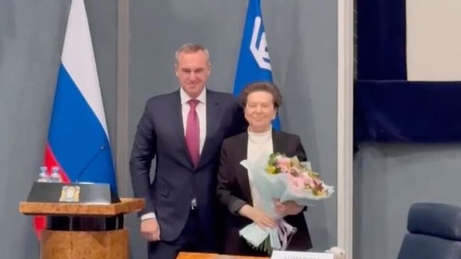 Врио губернатора ХМАО Руслан Кухарук и экс-глава региона Наталья Комарова