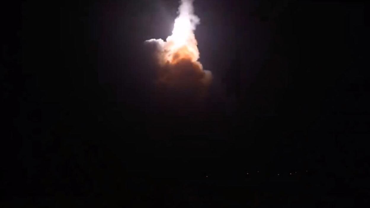 Тестовый пуск межконтинентальной баллистической ракеты Minuteman III Тестовый пуск межконтинентальной баллистической ракеты Minuteman III - РИА Новости, 1920, 04.06.2024
