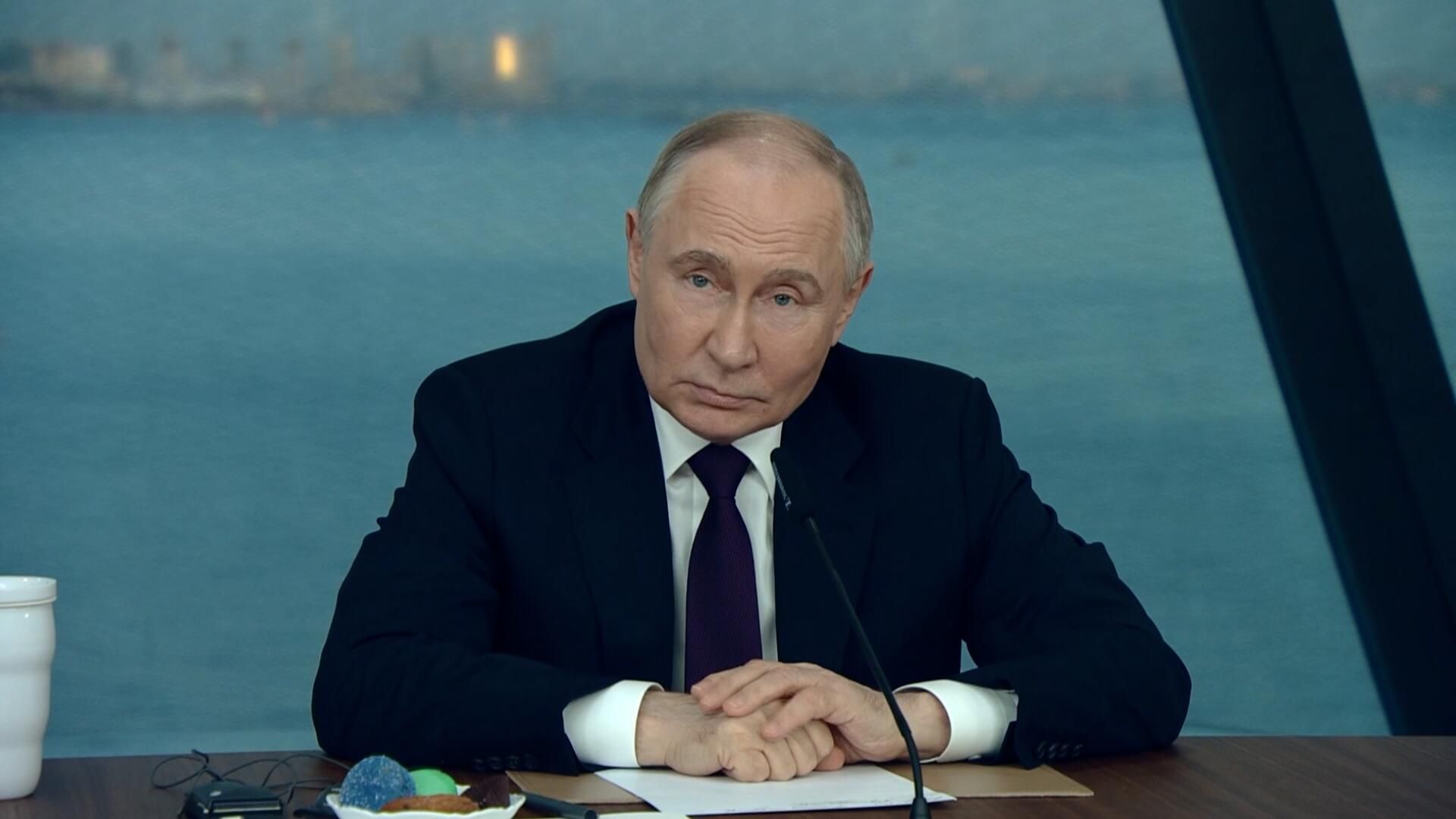 Путин: не понимаю, почему я должен стесняться посещать Курильские острова - РИА Новости, 1920, 06.06.2024