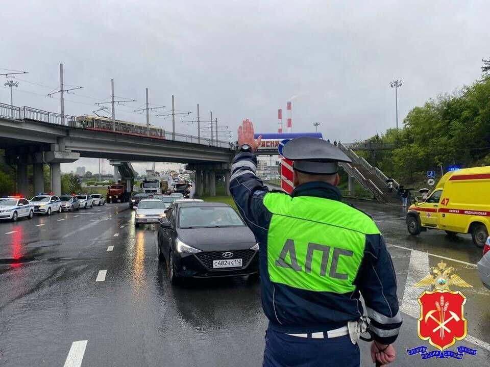 ДТП с участием 2 трамваев на Логовом шоссе в Кемерово ДТП с участием 2 трамваев на Логовом шоссе в Кемерово - РИА Новости, 1920, 06.06.2024