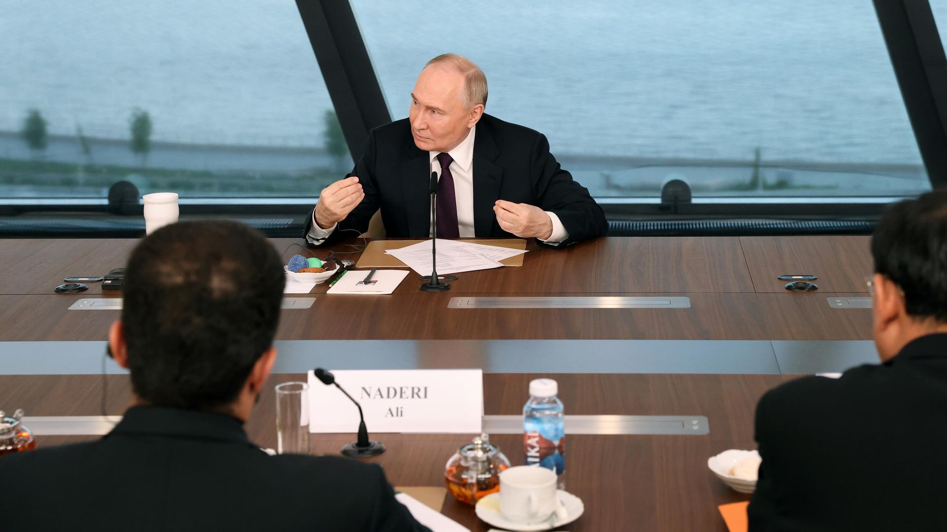 Президент РФ Владимир Путин проводит встречу с руководителями международных информационных агентств Президент РФ Владимир Путин проводит встречу с руководителями международных информационных агентств - РИА Новости, 1920, 05.06.2024
