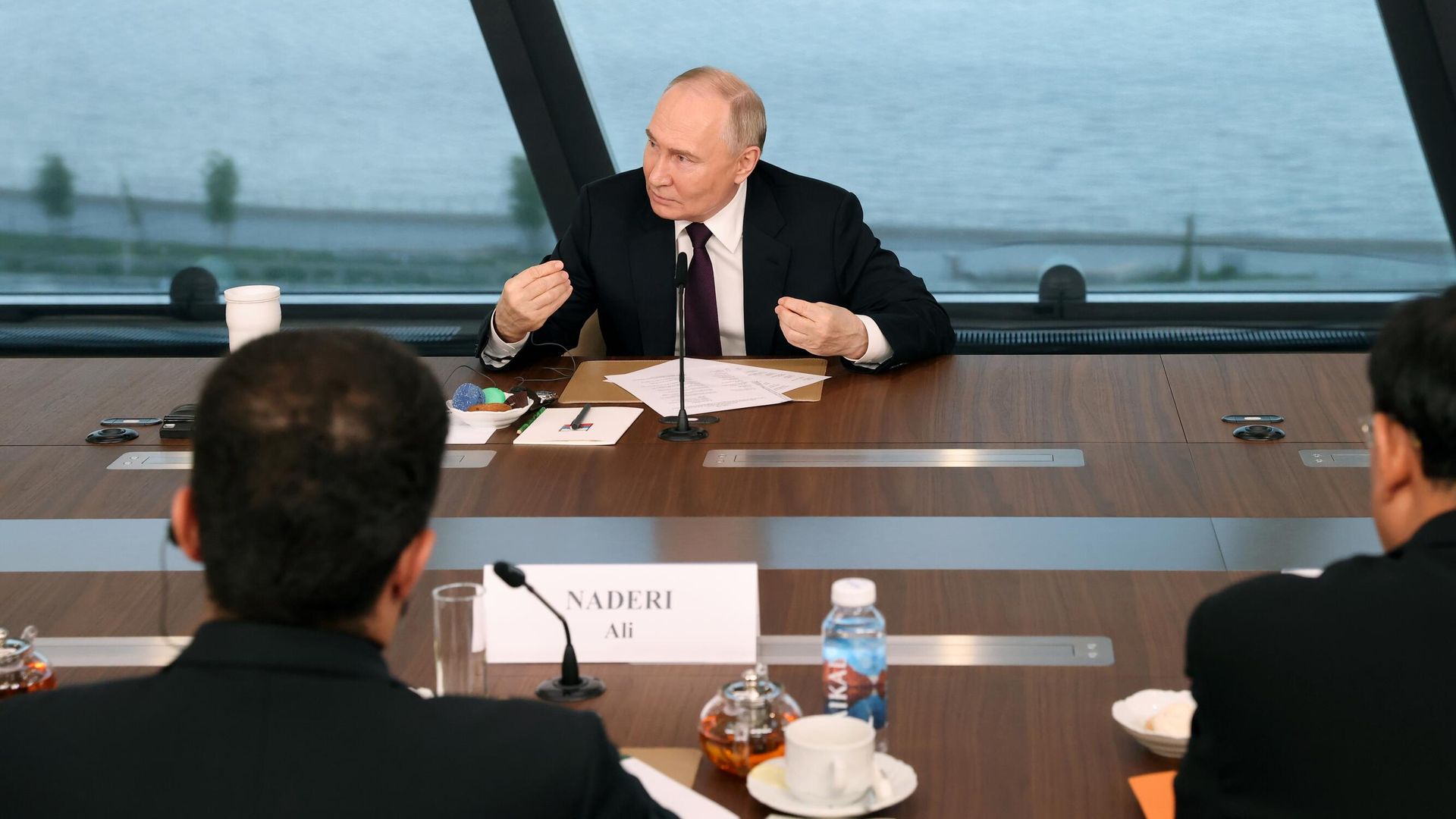 Президент РФ Владимир Путин проводит встречу с руководителями международных информационных агентств Президент РФ Владимир Путин проводит встречу с руководителями международных информационных агентств - РИА Новости, 1920, 05.06.2024