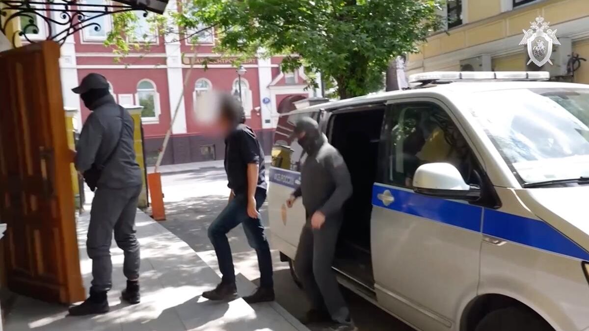 Гражданин Французской Республики, подозреваемый в сборе сведений в области военной деятельности Российской Федерации Гражданин Французской Республики, подозреваемый в сборе сведений в области военной деятельности Российской Федерации - РИА Новости, 1920, 07.06.2024