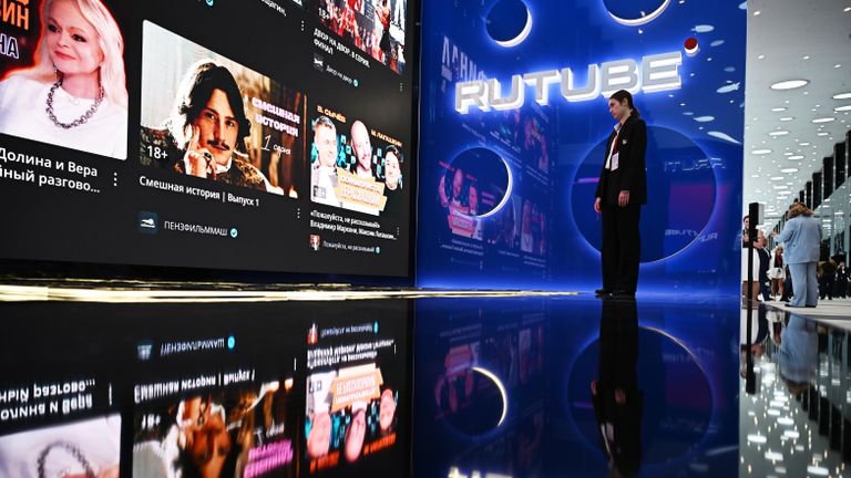 Стенд Rutube на форуме ПМЭФ-2024