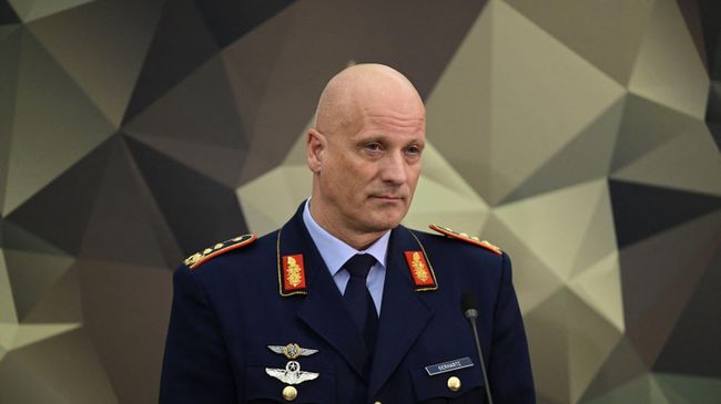 Инспектор ВВС Германии Инго Герхартц