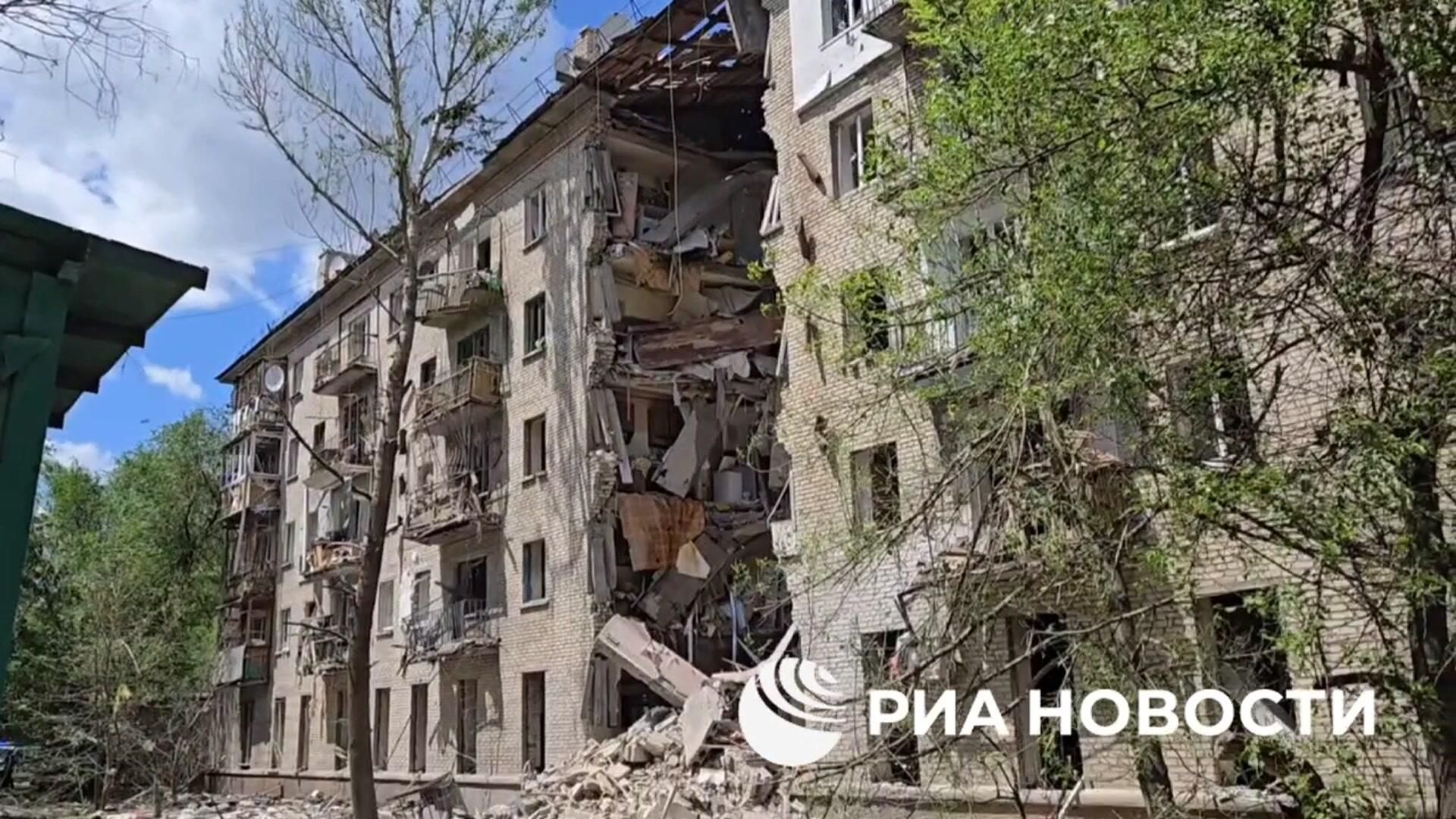 Последствия ракетного удара ВСУ по Луганску Последствия ракетного удара ВСУ по Луганску - РИА Новости, 1920, 07.06.2024