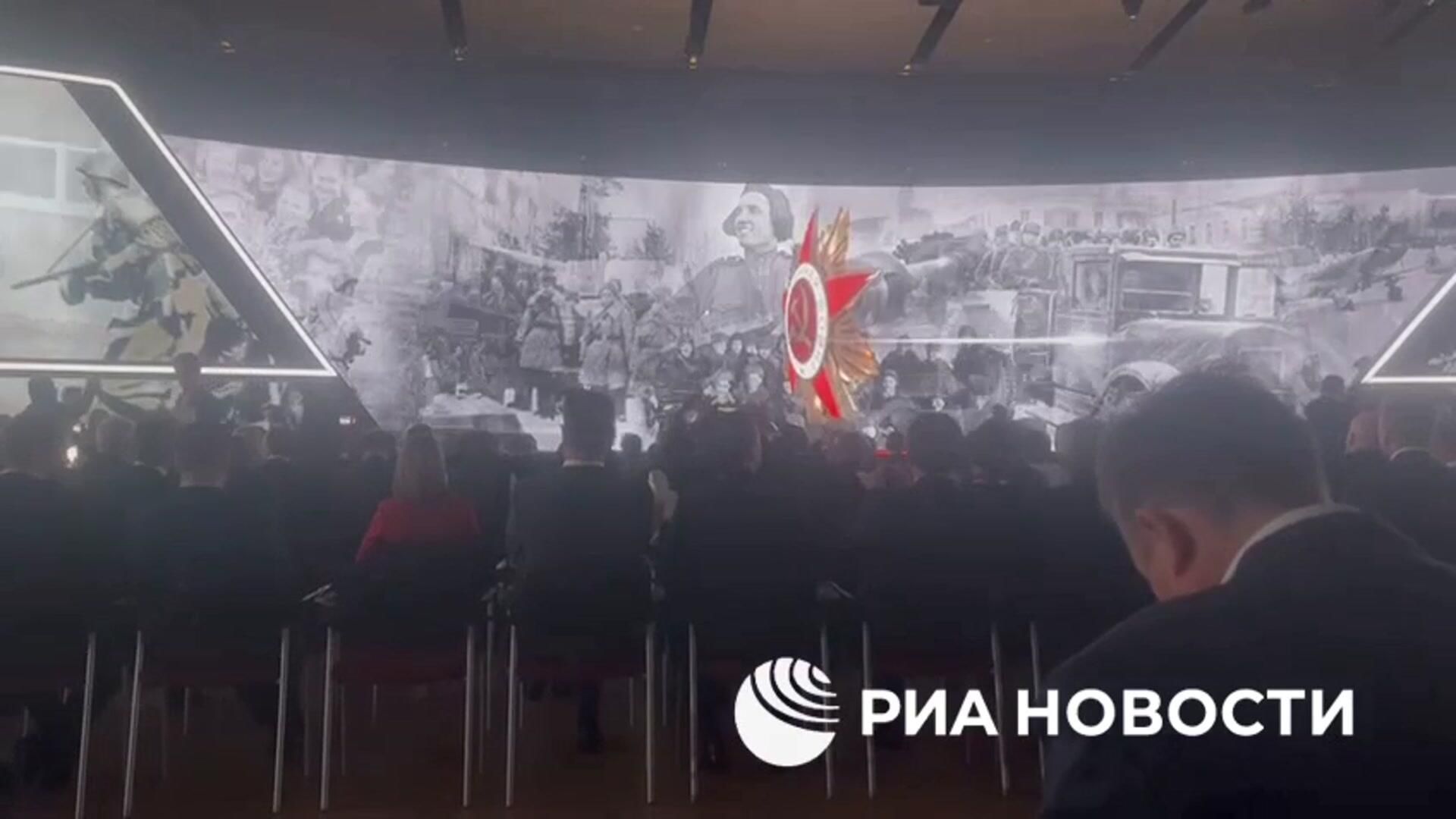 Видео о роли России в формировании нового миропорядка на ПМЭФ Видео о роли России в формировании нового миропорядка на ПМЭФ - РИА Новости, 1920, 07.06.2024
