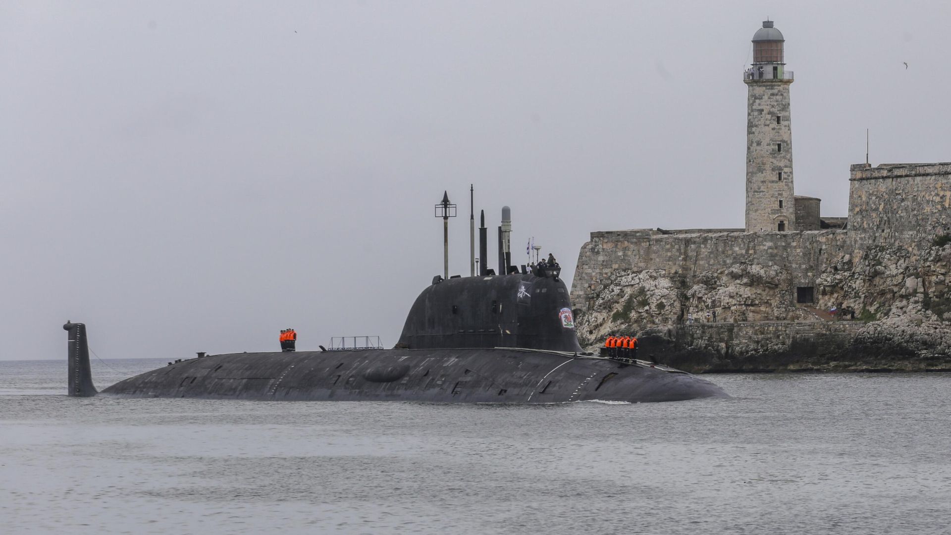 Российская атомная подводная лодка Казань прибывает в порт Гаваны, Куба Российская атомная подводная лодка Казань прибывает в порт Гаваны, Куба - РИА Новости, 1920, 13.06.2024
