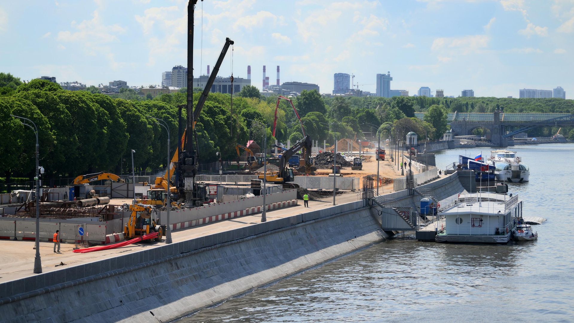 Работы по благоустройству Москвы Работы по благоустройству Москвы - РИА Новости, 1920, 23.07.2024