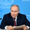Президент РФ Владимир Путин во время встречи с руководством МИД РФ Президент РФ Владимир Путин во время встречи с руководством МИД РФ