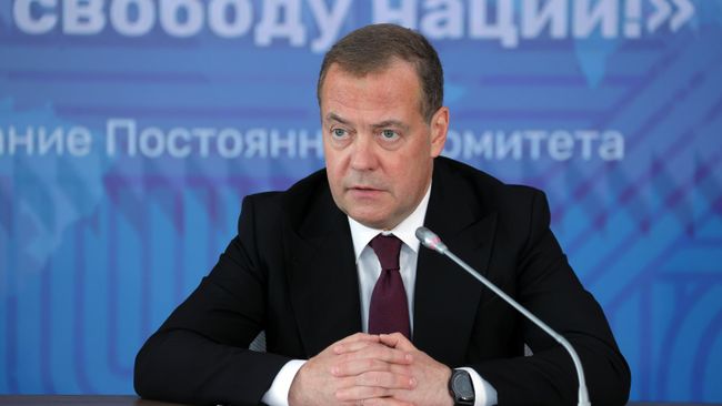 Дмитрий Медведев