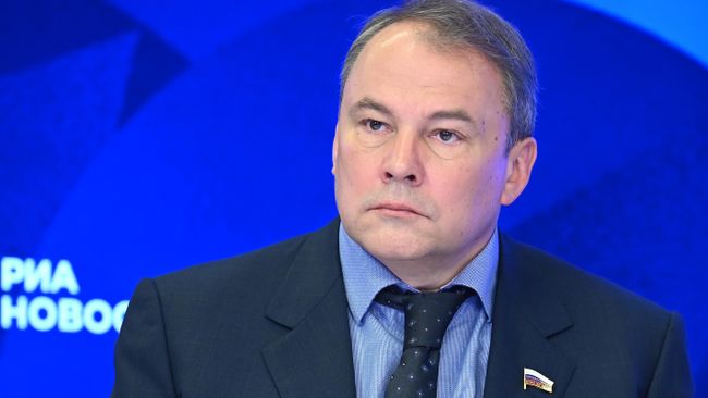 Петр Толстой Петр Толстой