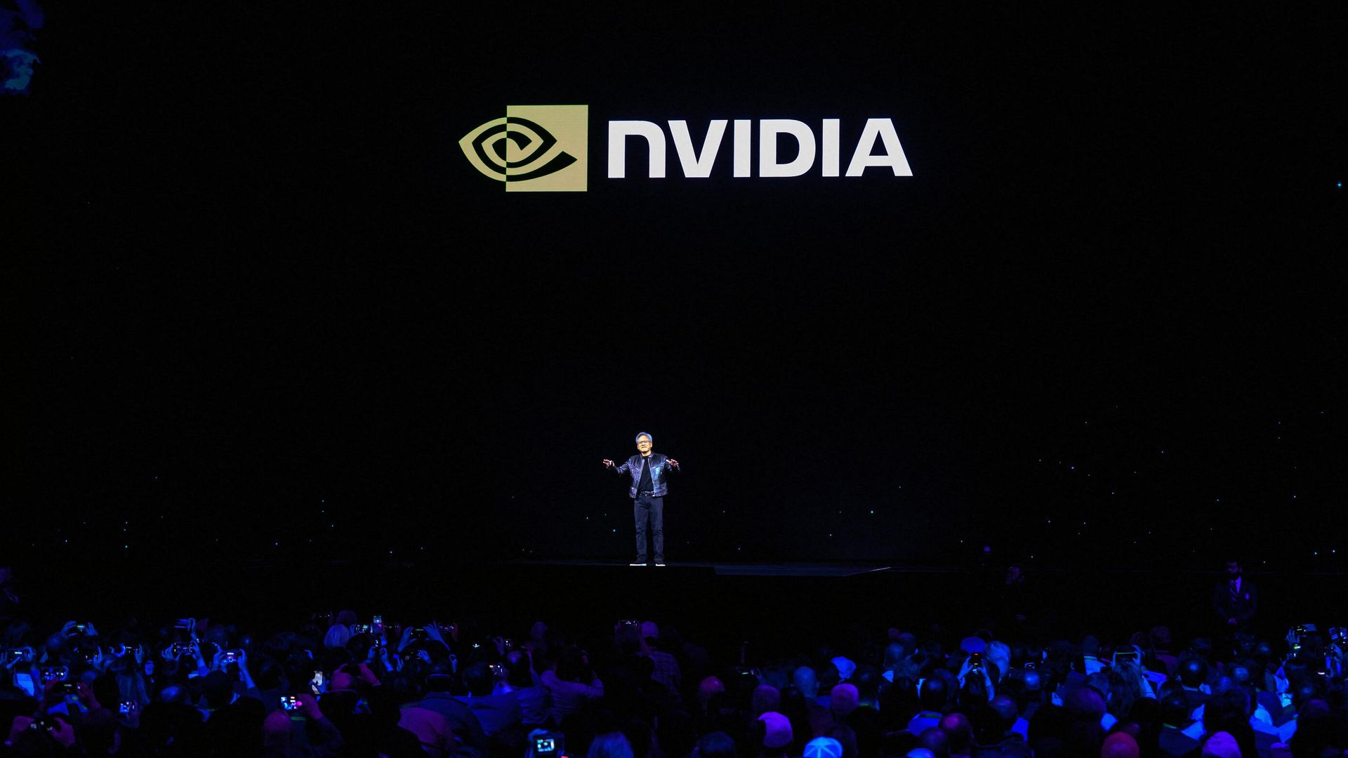 Президент и главный исполнительный директор компании NVIDIA Дженсен Хуанг Президент и главный исполнительный директор компании NVIDIA Дженсен Хуанг - РИА Новости, 1920, 18.06.2024