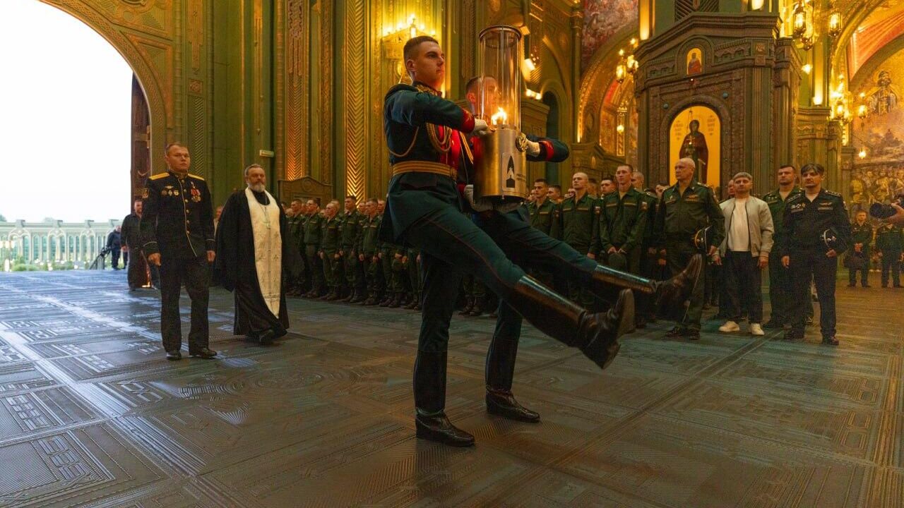 Всероссийская акция Свеча памяти у стен Главного храма Вооруженных Сил Российской Федерации. 22 июня 2024 Всероссийская акция Свеча памяти у стен Главного храма Вооруженных Сил Российской Федерации. 22 июня 2024 - РИА Новости, 1920, 22.06.2024