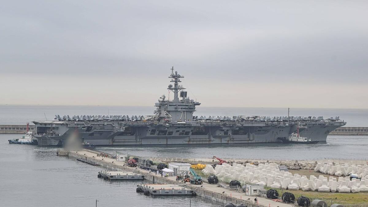 Атомный авианосец USS Theodore Roosevelt во время прибытия в южнокорейский порт Пусан. 22 июня 2024 года Атомный авианосец USS Theodore Roosevelt во время прибытия в южнокорейский порт Пусан. 22 июня 2024 года - РИА Новости, 1920, 22.06.2024