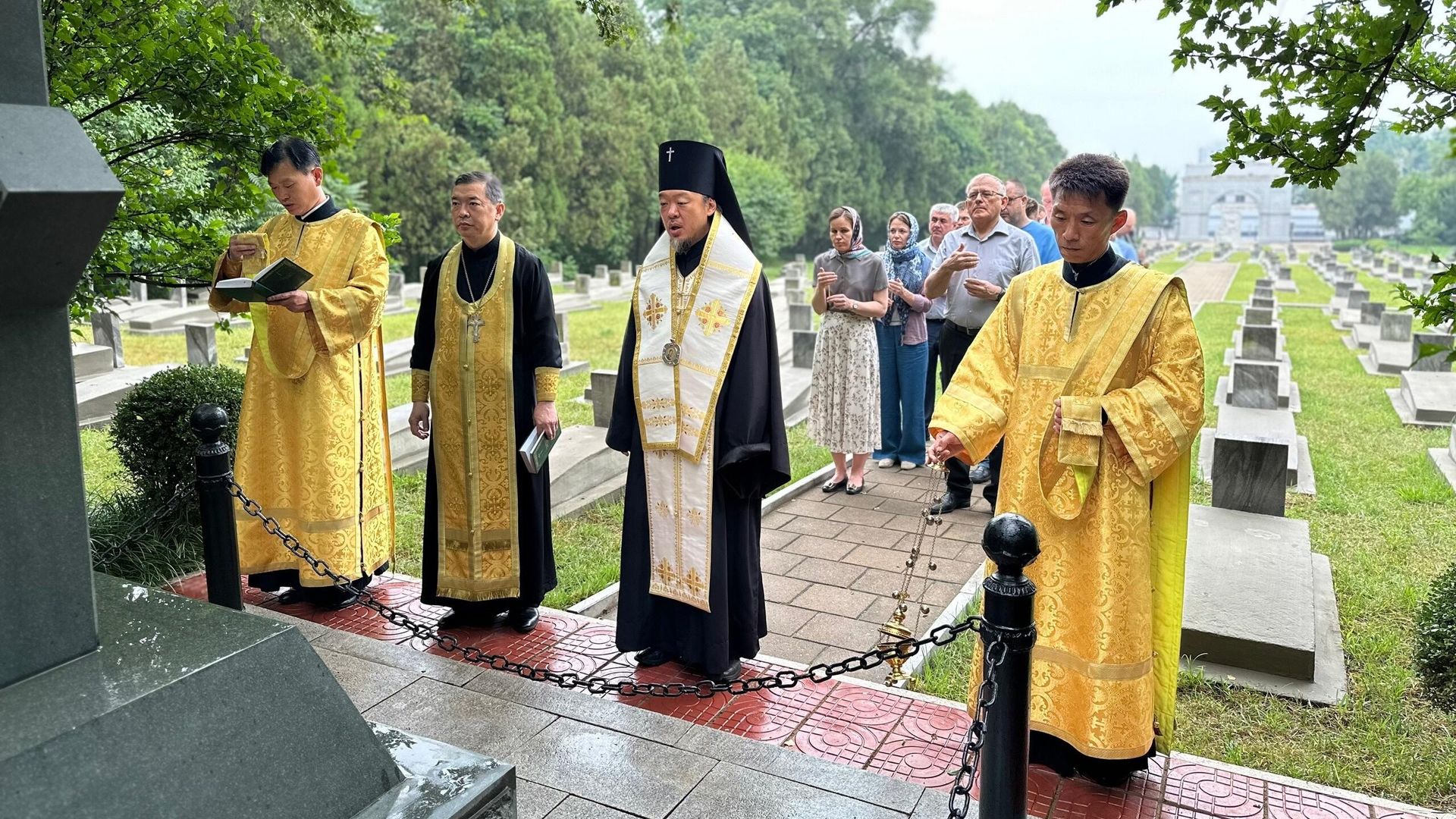 Панихида по захороненным в КНДР советским воинам, освобождавшим Корею в Пхеньяне Панихида по захороненным в КНДР советским воинам, освобождавшим Корею в Пхеньяне - РИА Новости, 1920, 22.06.2024