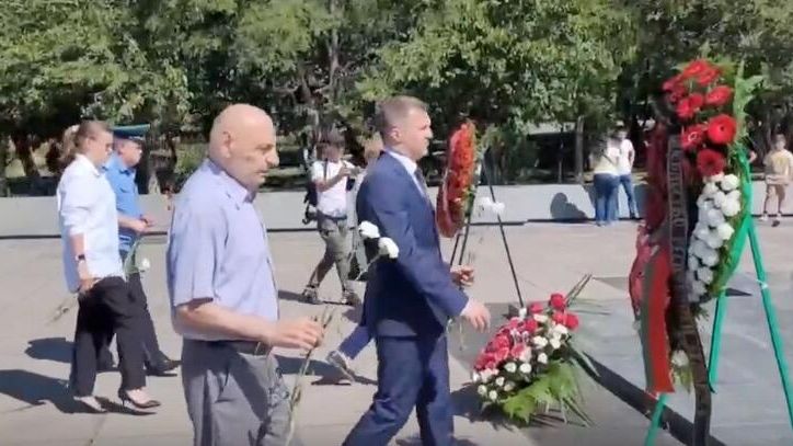 Возложение цветов к Могиле Неизвестного Солдата в парке Победы в Ереване. 22 июня 2024 Возложение цветов к Могиле Неизвестного Солдата в парке Победы в Ереване. 22 июня 2024 - РИА Новости, 1920, 22.06.2024
