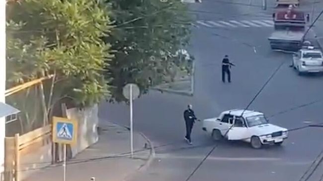 Перестрелка в Дагестане. Кадр видео очевидца