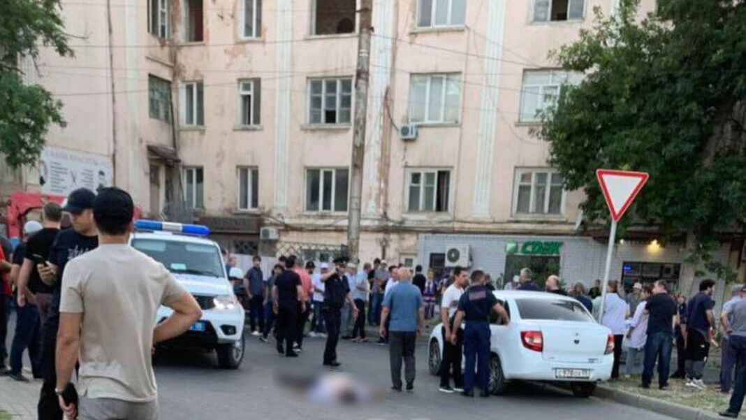 На месте перестрелки в Дербенте, Дагестан На месте перестрелки в Дербенте, Дагестан - РИА Новости, 1920, 23.06.2024