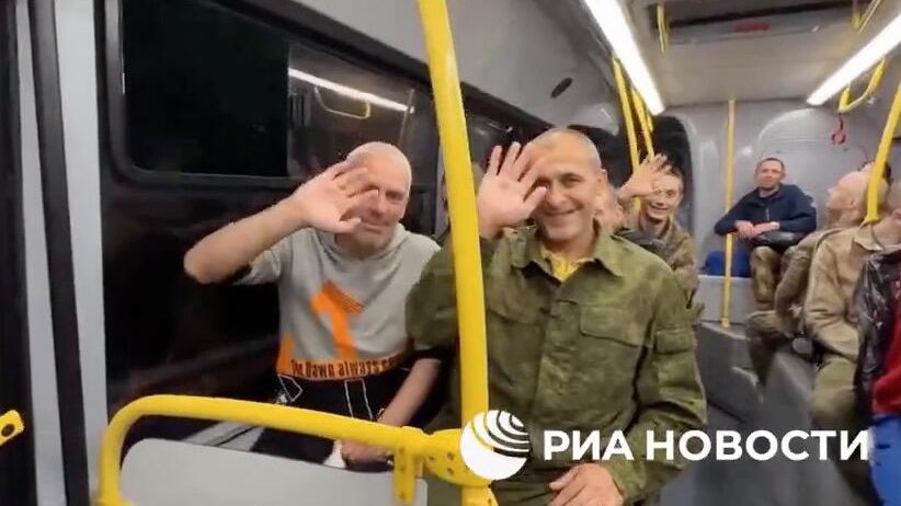 Возвращение 90 российских военнослужащих из украинского плена Возвращение 90 российских военнослужащих из украинского плена - РИА Новости, 1920, 25.06.2024