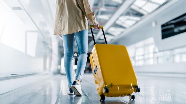 Девушка в аэропорту