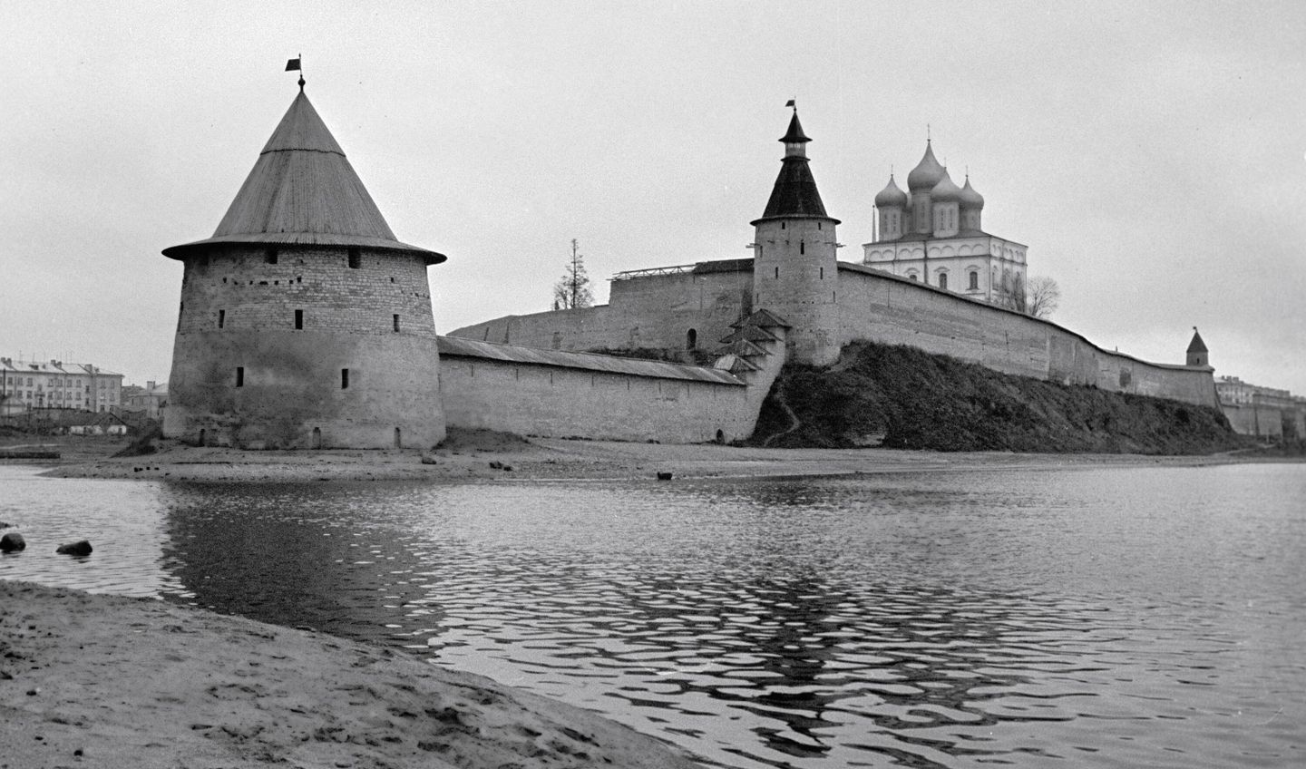 ПСКОВ КРЕМЛЬ ПСКОВ КРЕМЛЬ