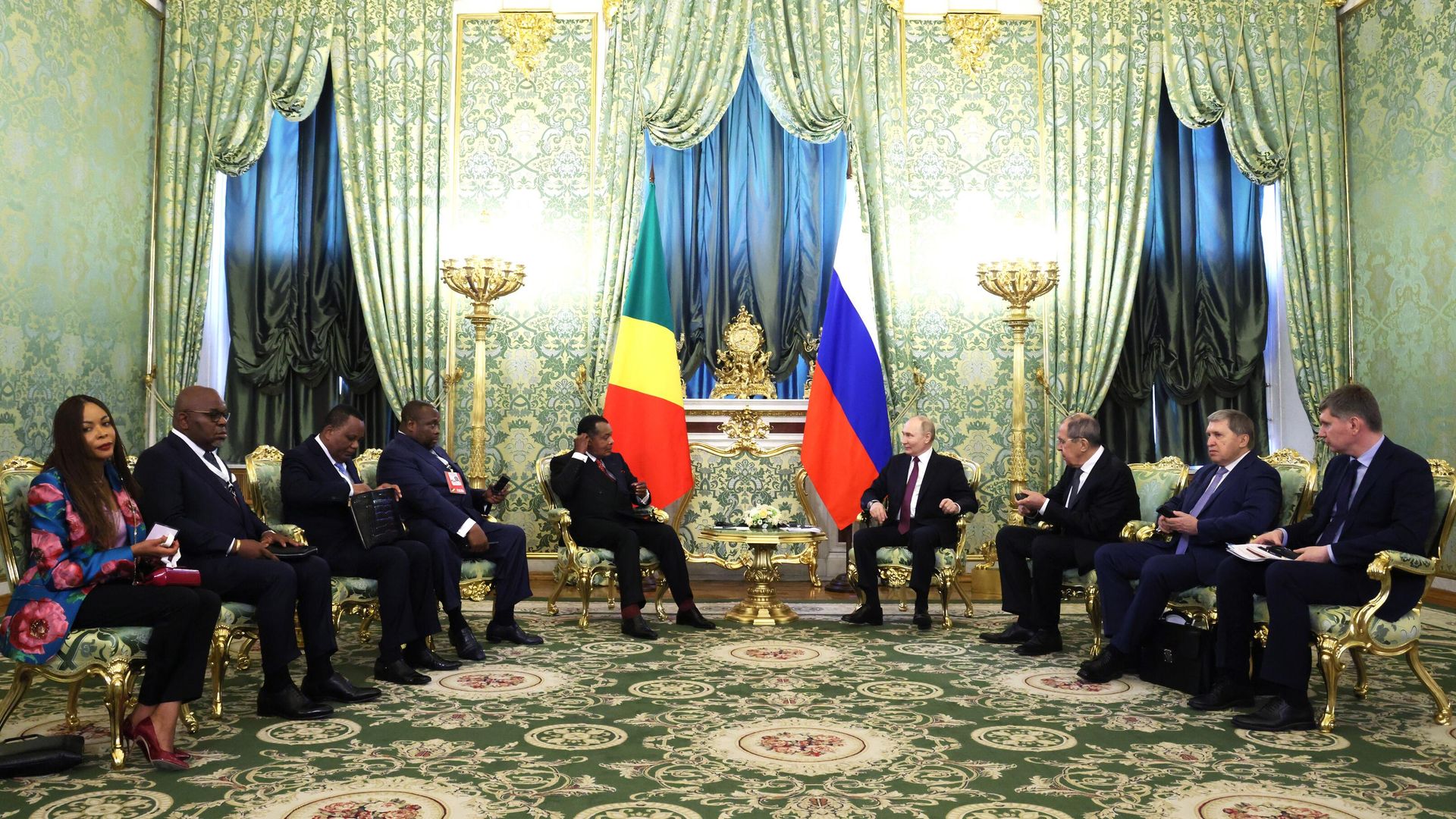Президент РФ Владимир Путин и президент Конго Дени Сассу-Нгессо во время встречи - РИА Новости, 1920, 27.06.2024