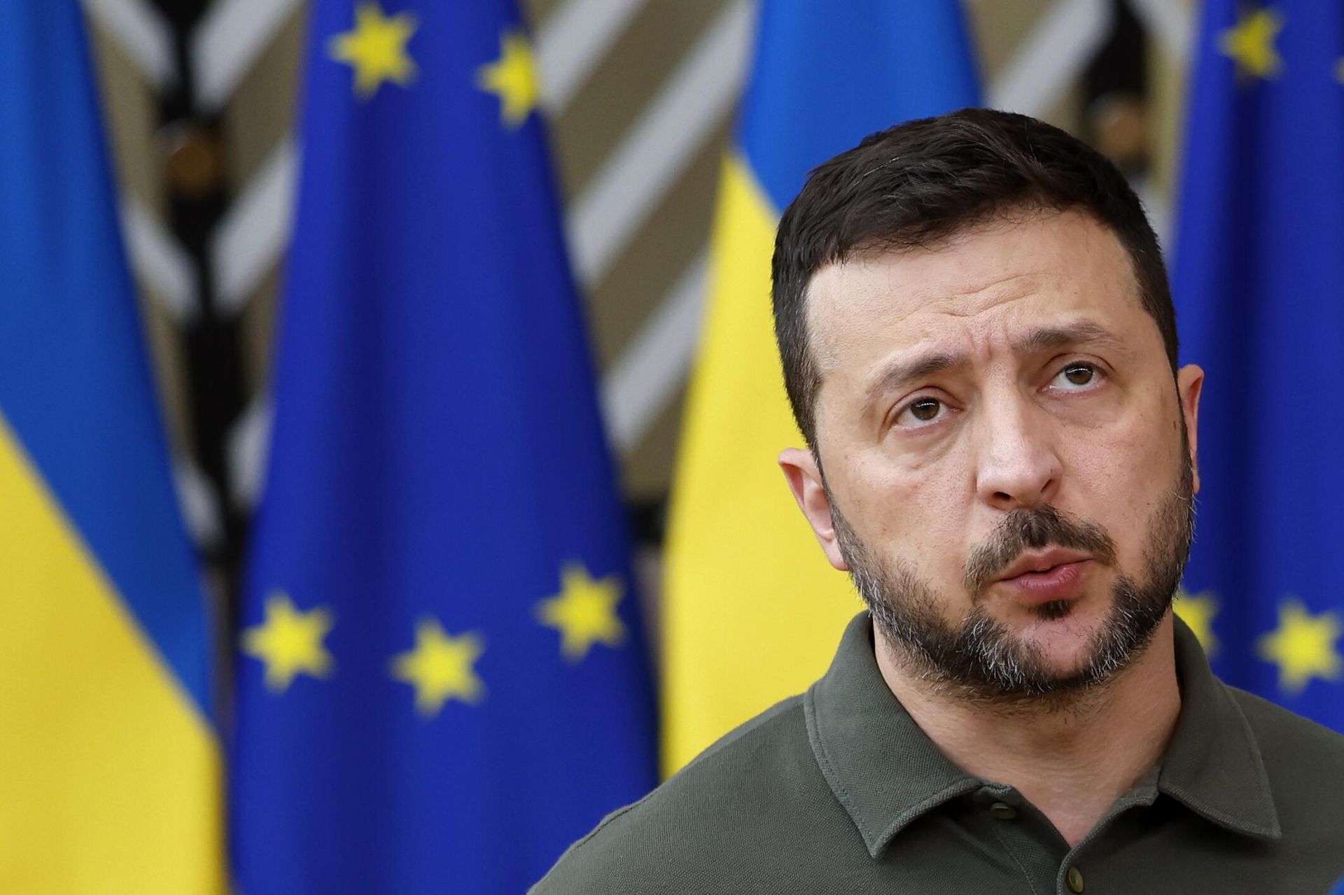 Владимир Зеленский на саммите ЕС в Брюсселе Владимир Зеленский на саммите ЕС в Брюсселе - РИА Новости, 1920, 28.06.2024