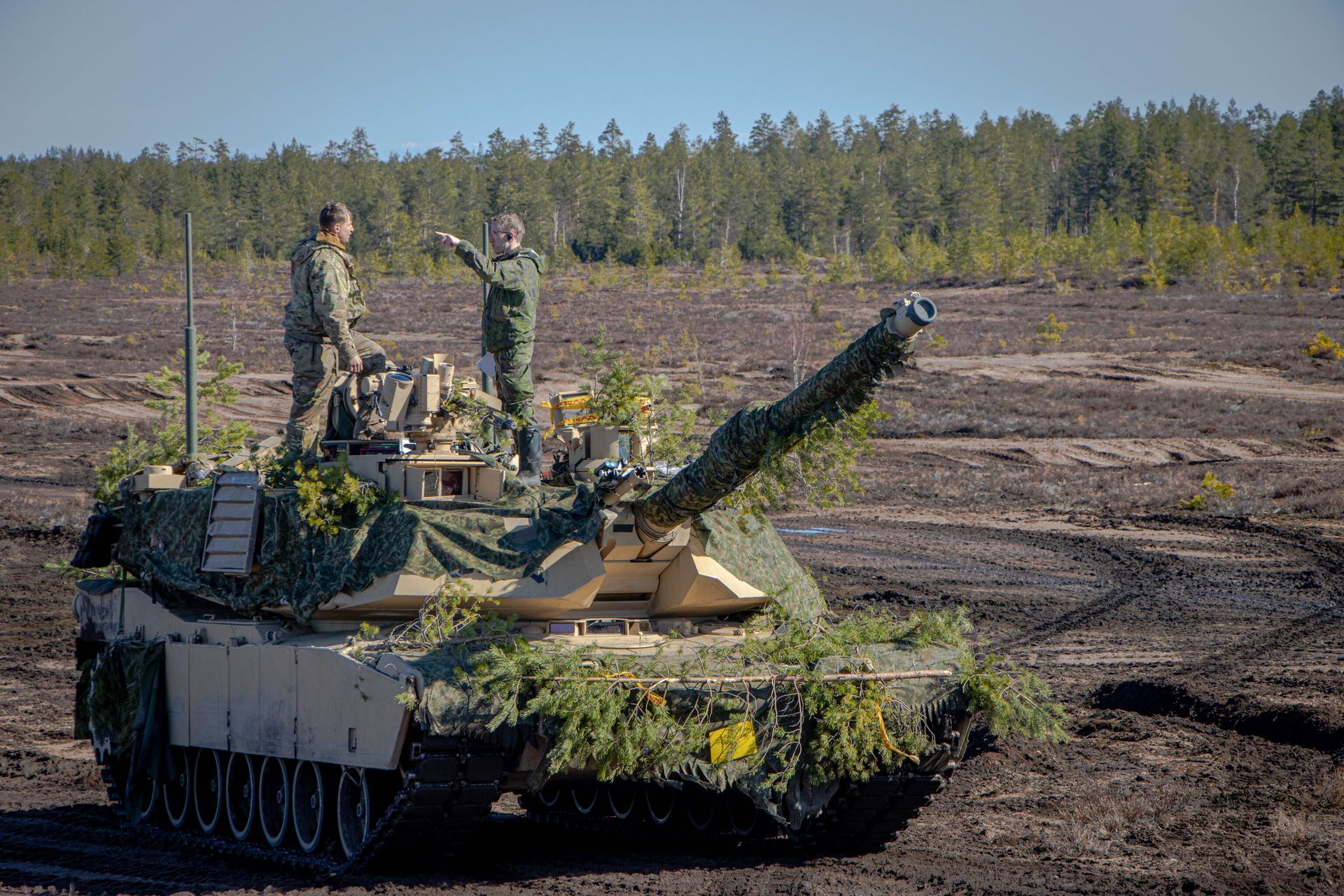 Американские военные во время учений войск НАТО в Финляндии Американские военные во время учений войск НАТО в Финляндии - РИА Новости, 1920, 25.10.2024