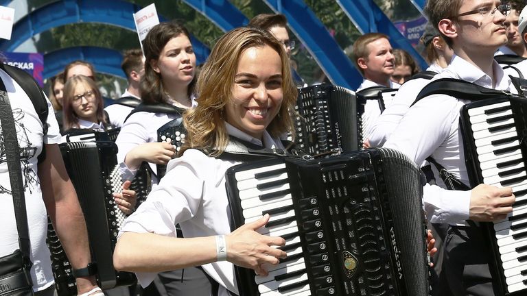 Выставка Россия. Триумф русского баяна: грандиозное шествие играющего оркестра