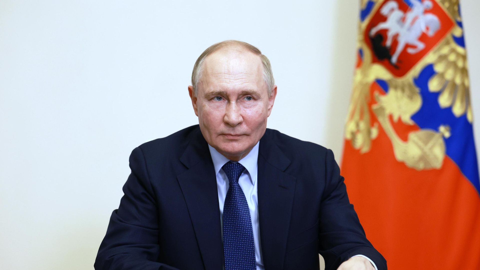 Президент РФ Владимир Путин в режиме видеосвязи проводит встречу с выпускниками программы кадрового резерва Высшей школы госуправления РАНХиГС Президент РФ Владимир Путин в режиме видеосвязи проводит встречу с выпускниками программы кадрового резерва Высшей школы госуправления РАНХиГС - РИА Новости, 1920, 28.06.2024