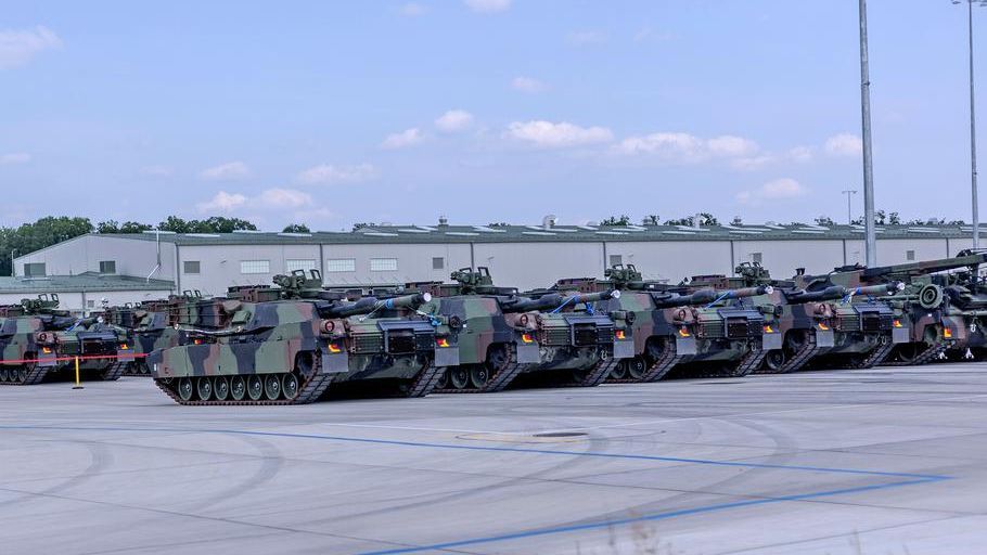 Танки M1 Abrams , переброшенные на новую американскую базу НАТО в Польше. 30 июня 2024 Танки M1 Abrams , переброшенные на новую американскую базу НАТО в Польше. 30 июня 2024 - РИА Новости, 1920, 30.06.2024