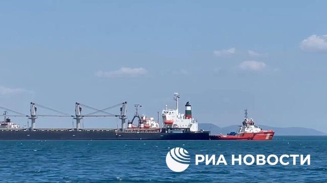 Сухогруз в Мраморном море