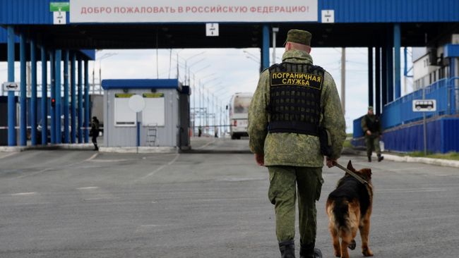Военнослужащий пограничной службы ФСБ РФ