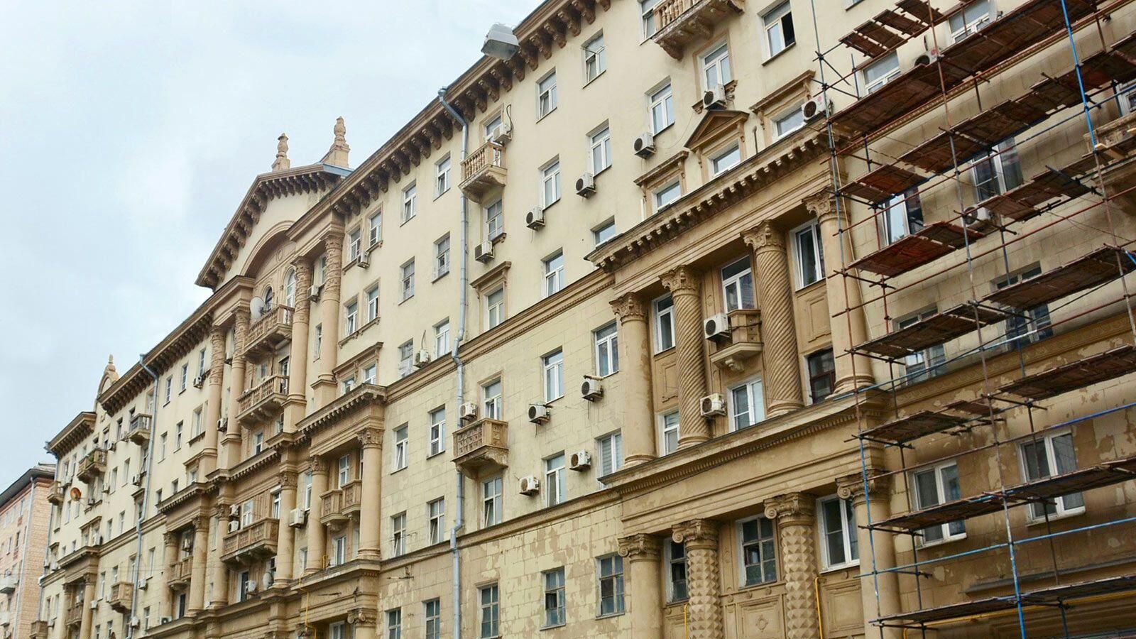 В Москве отремонтируют более 370 домов по индивидуальным проектам В Москве отремонтируют более 370 домов по индивидуальным проектам - РИА Новости, 1920, 02.07.2024